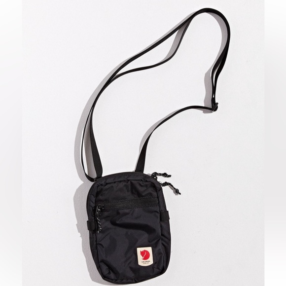 Fjallraven Kanken Black High Coast Crossbody Sling Bag NWT - Picture 1 of 6